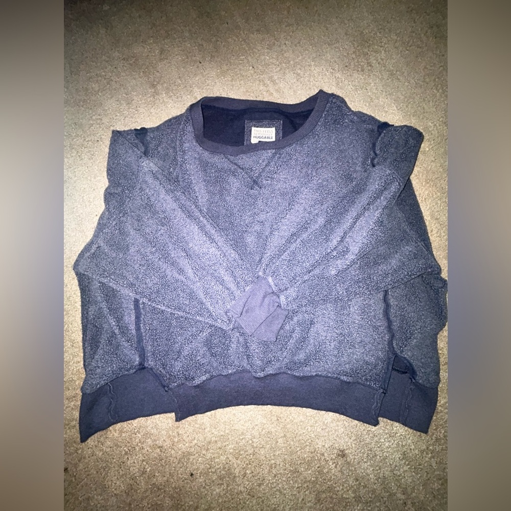 American eagle blue crew neck